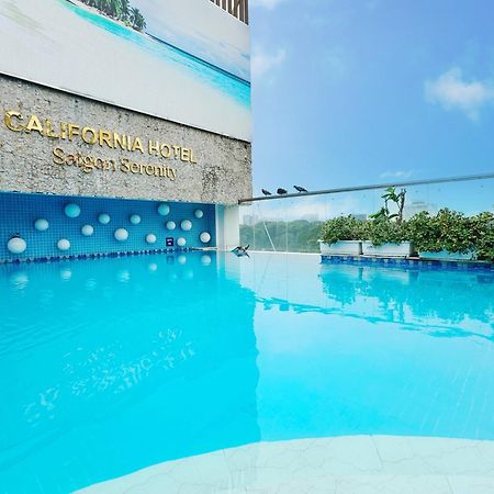 הו צ'י מין סיטי California Saigon Hotel & Rooftop Pool מראה חיצוני תמונה