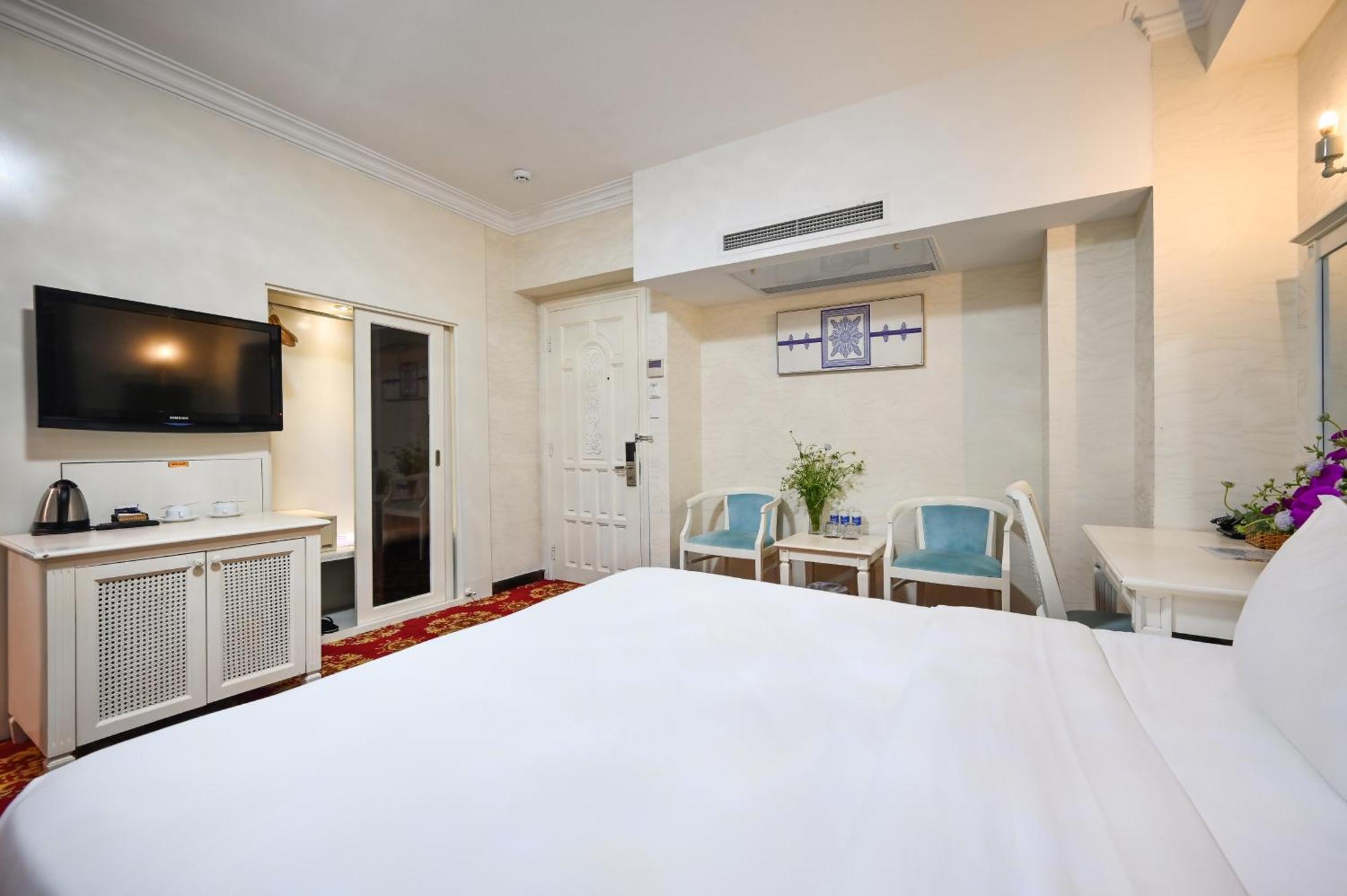הו צ'י מין סיטי California Saigon Hotel & Rooftop Pool חדר תמונה