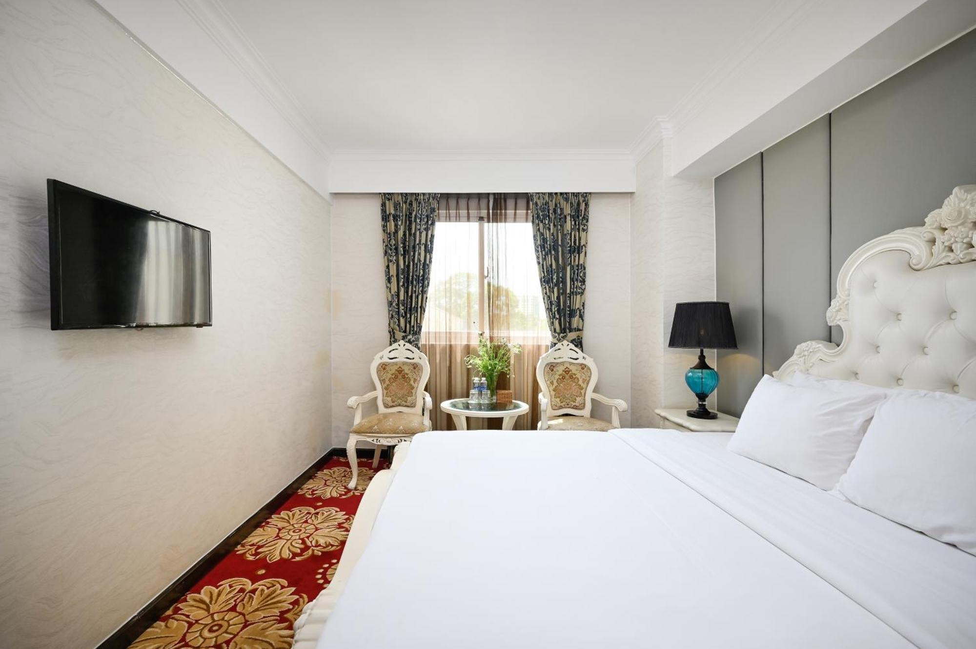 הו צ'י מין סיטי California Saigon Hotel & Rooftop Pool מראה חיצוני תמונה