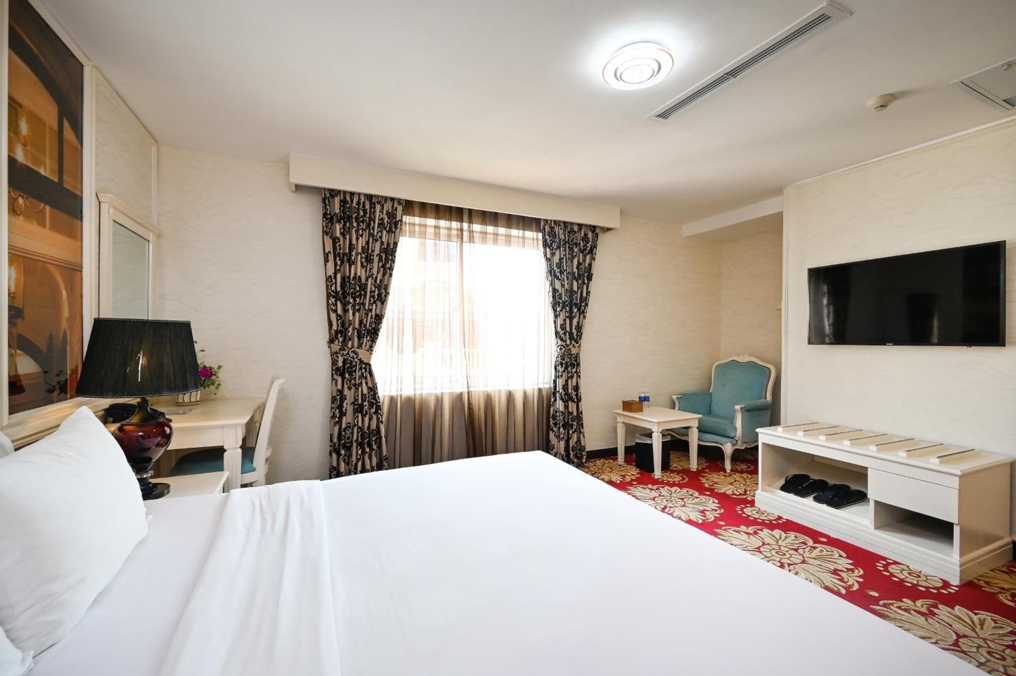 הו צ'י מין סיטי California Saigon Hotel & Rooftop Pool חדר תמונה