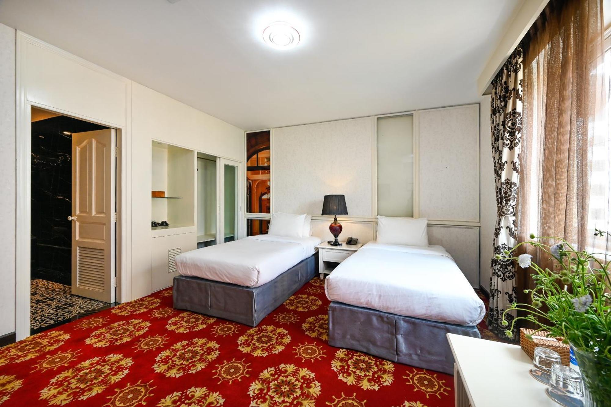 הו צ'י מין סיטי California Saigon Hotel & Rooftop Pool מראה חיצוני תמונה