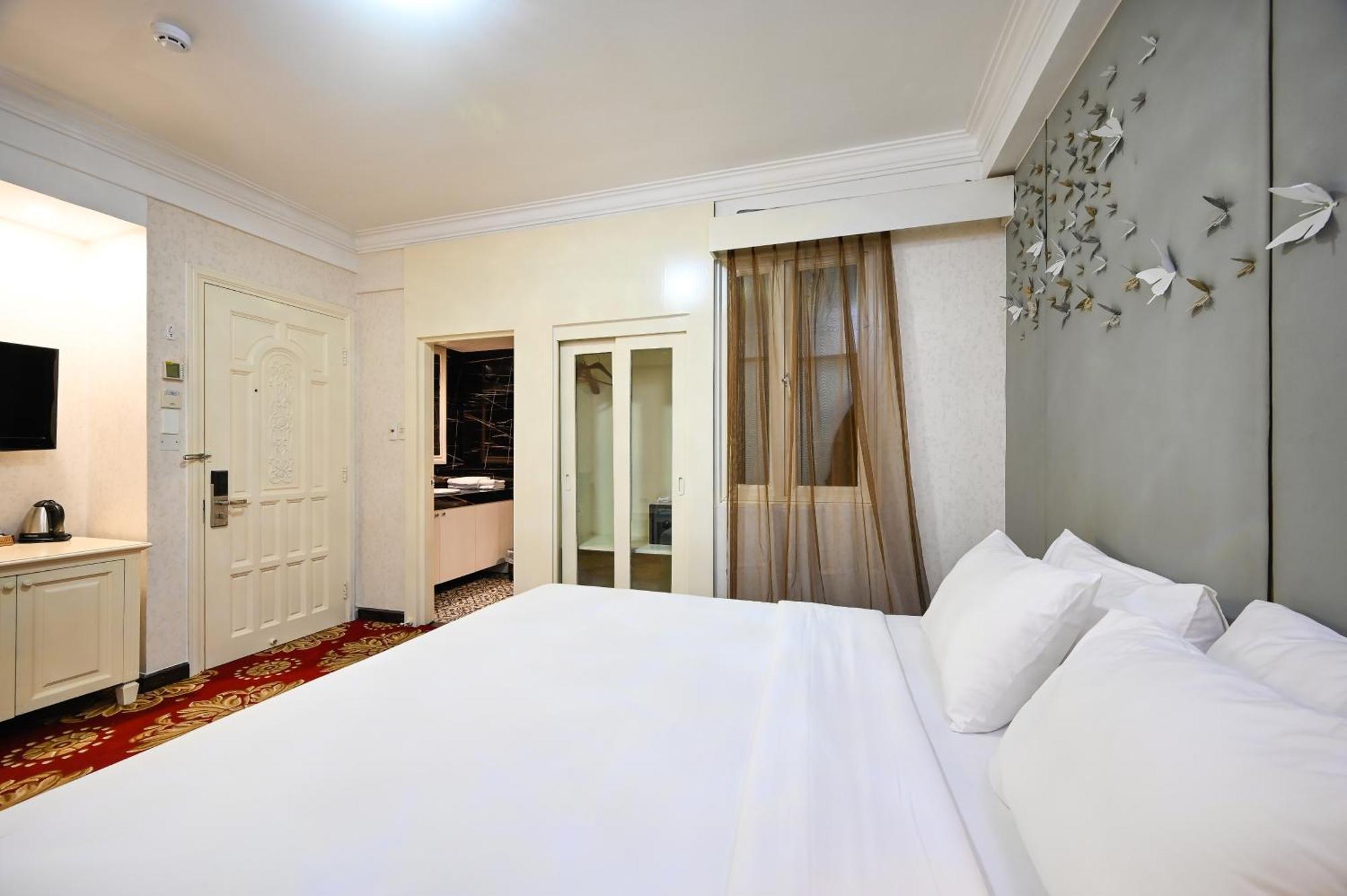 הו צ'י מין סיטי California Saigon Hotel & Rooftop Pool חדר תמונה