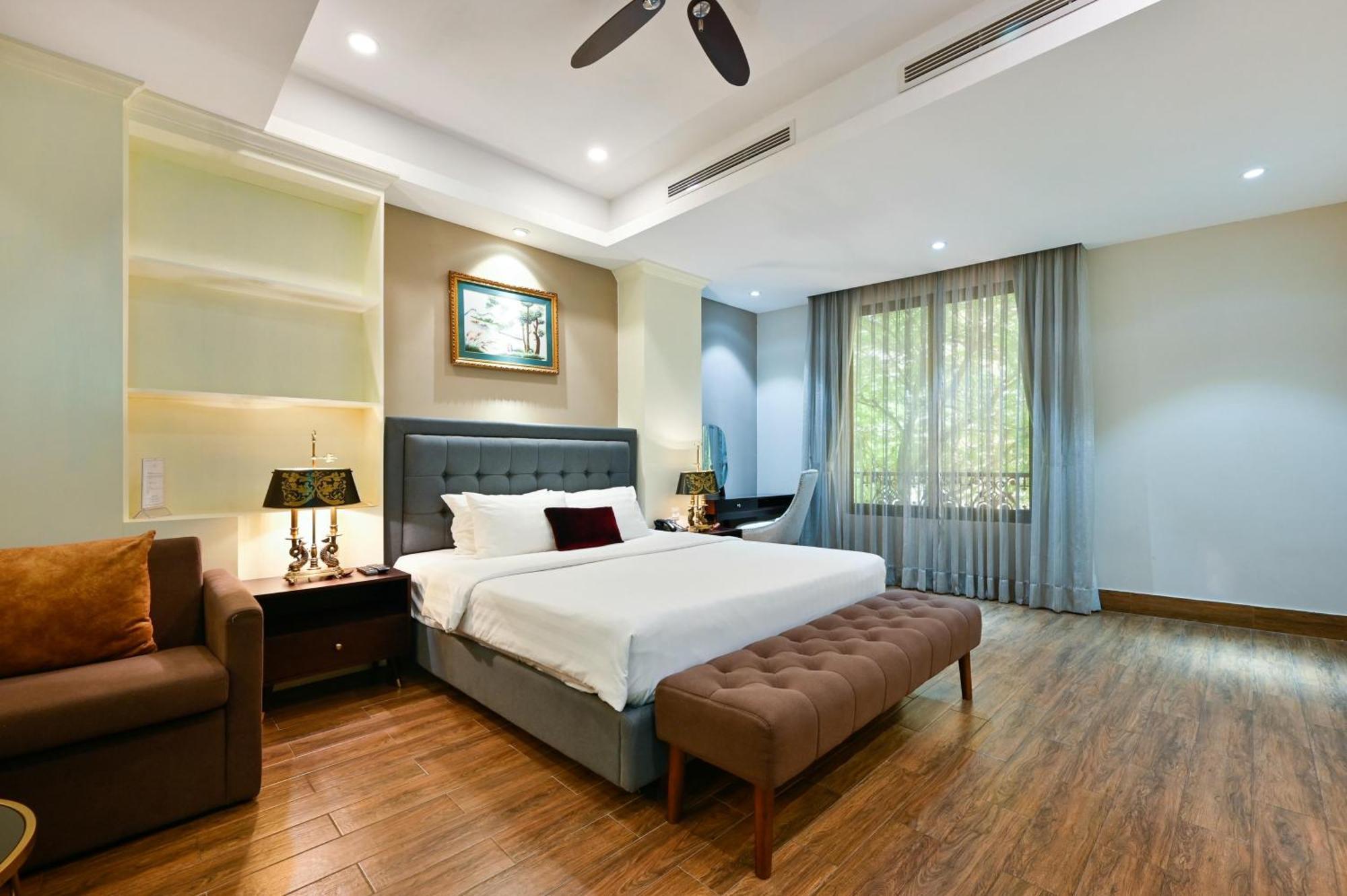 הו צ'י מין סיטי California Saigon Hotel & Rooftop Pool מראה חיצוני תמונה
