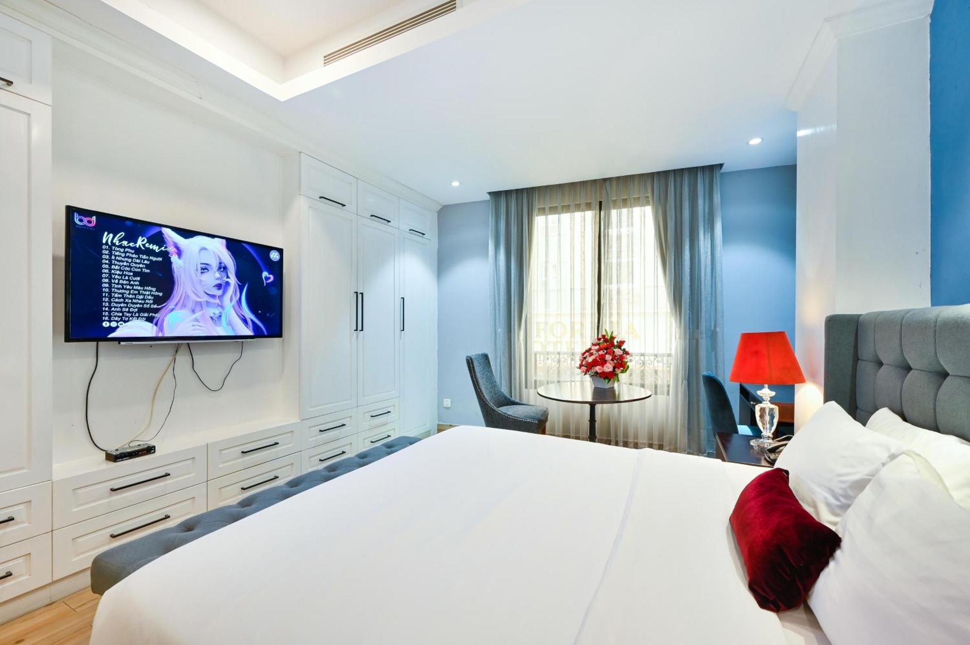 הו צ'י מין סיטי California Saigon Hotel & Rooftop Pool מראה חיצוני תמונה