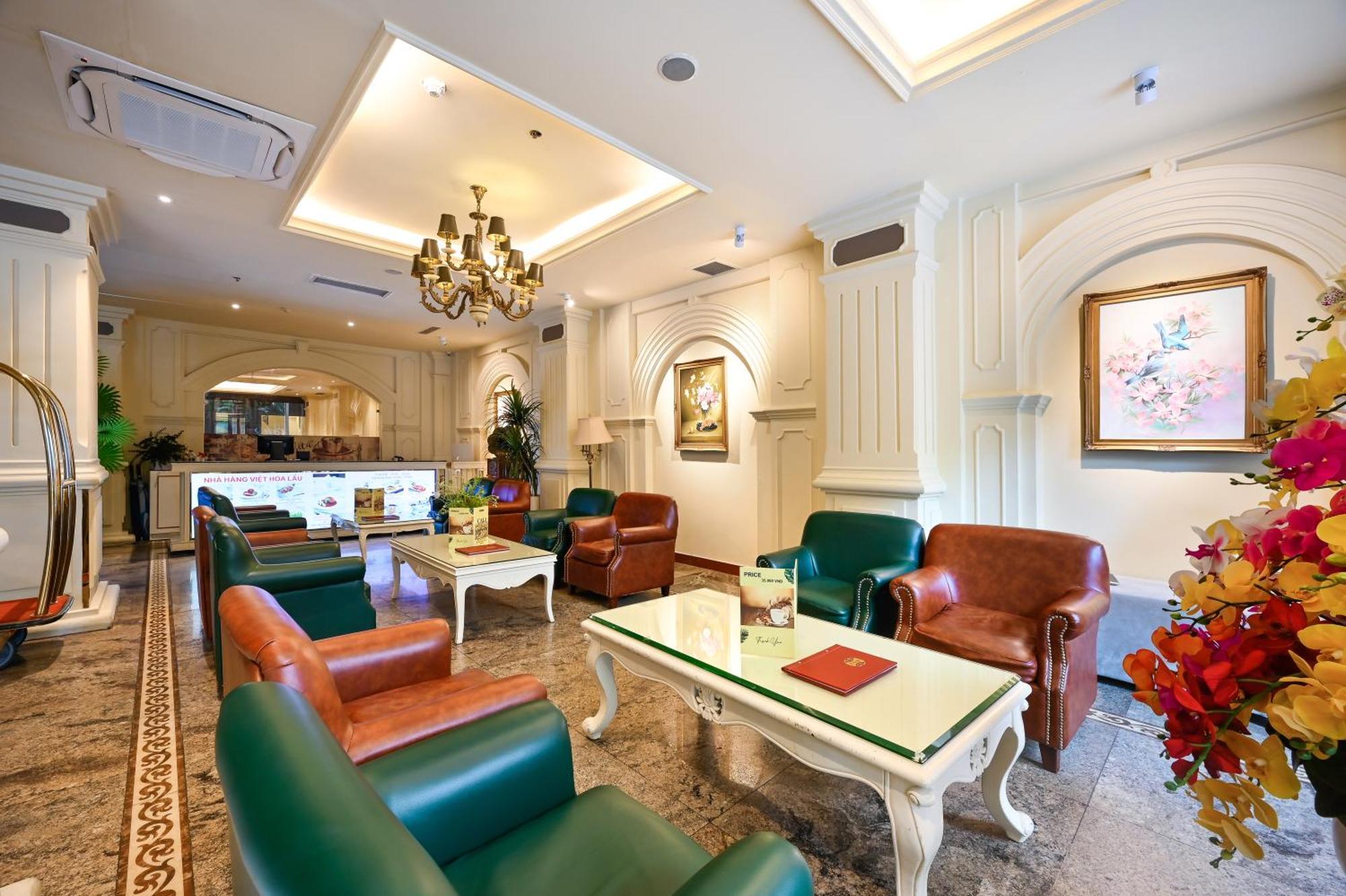 הו צ'י מין סיטי California Saigon Hotel & Rooftop Pool מראה חיצוני תמונה